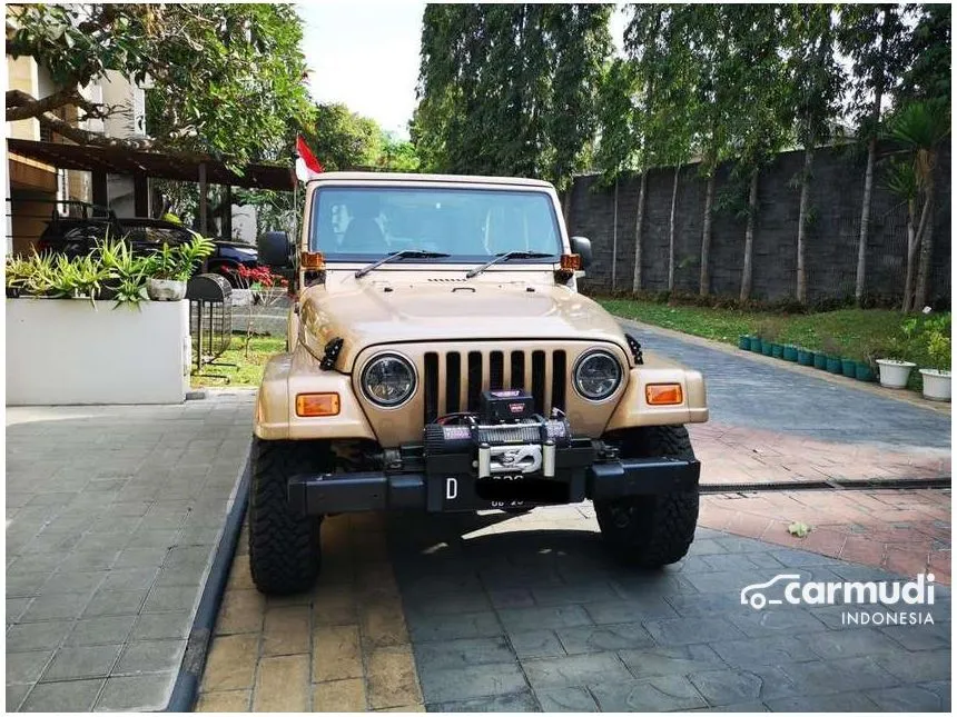 Jeep Wrangler 2000 Sahara  in Jawa Barat Automatic SUV Brown for Rp   - 10724161 