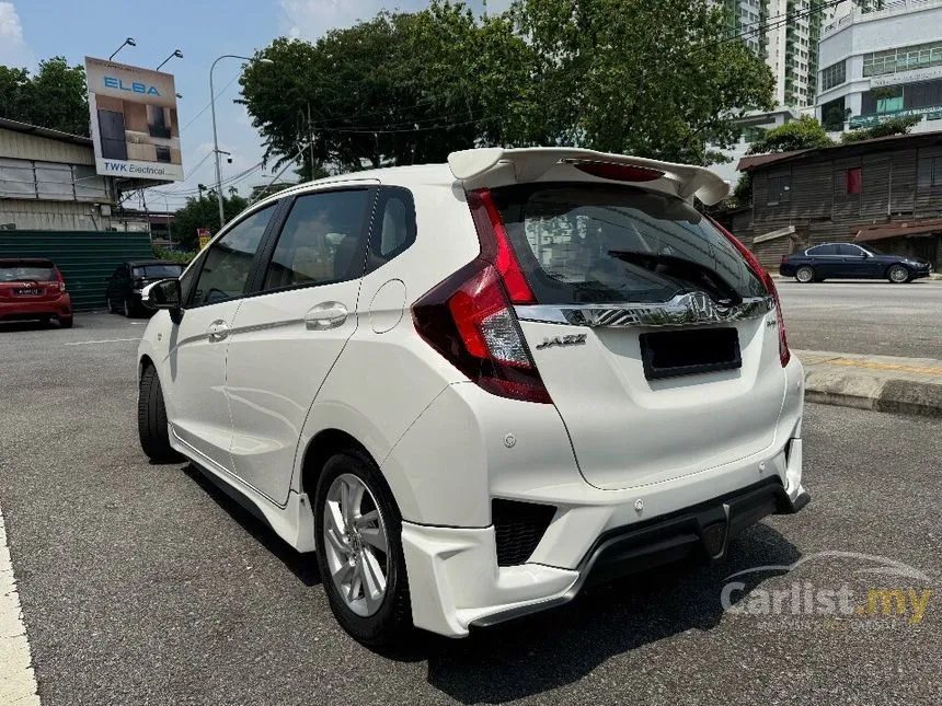 2015 Honda Jazz E i-VTEC Hatchback