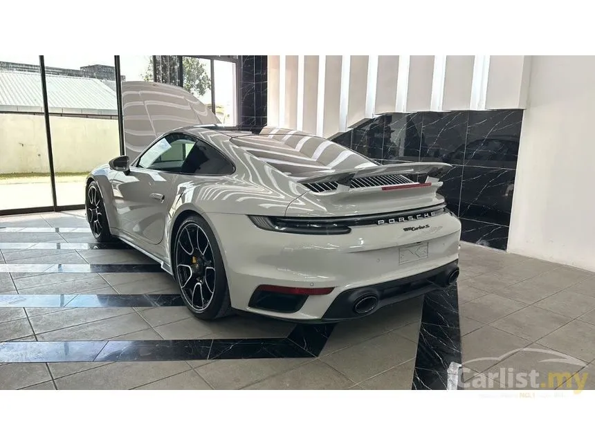 2020 Porsche 911 Turbo S Coupe