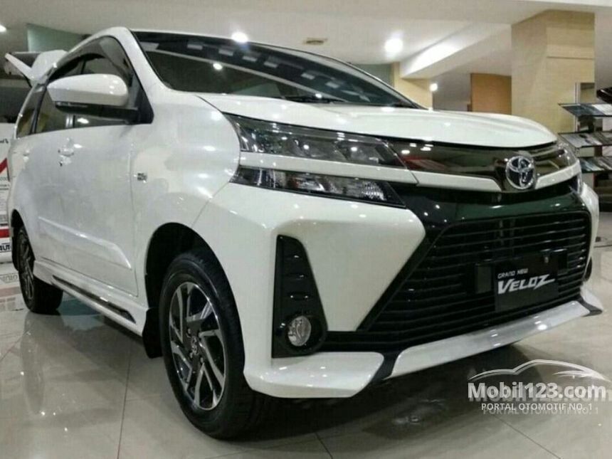 Jual Mobil Toyota Avanza  2022 Veloz  1 3 di Jawa Timur 