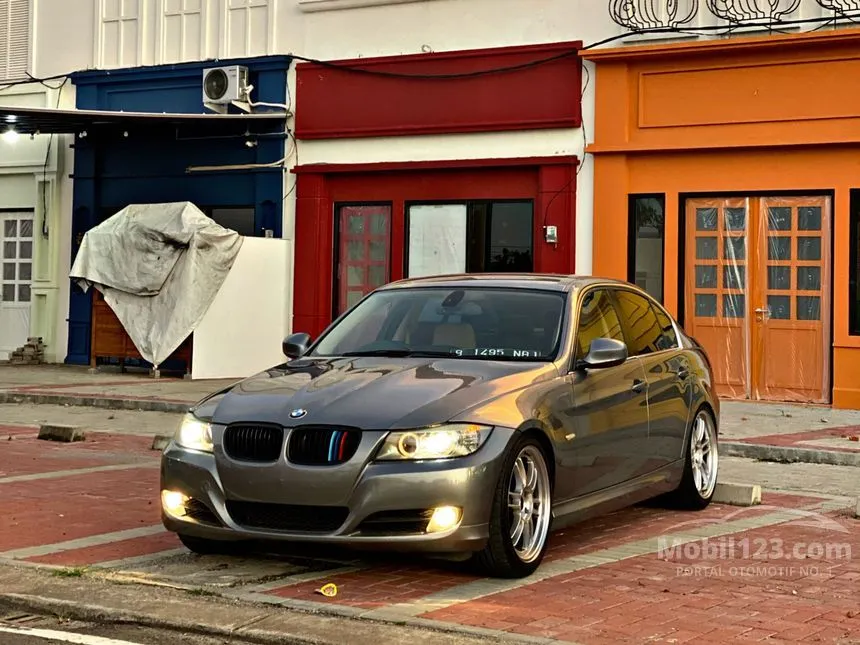 2010 BMW 320i Executive Edition Sedan