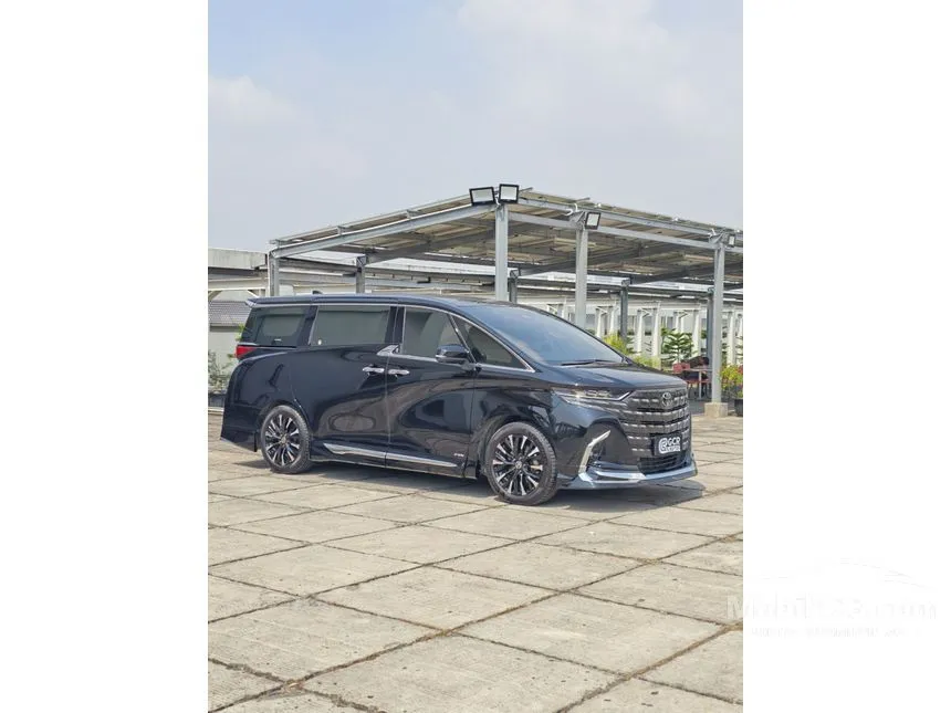 2025 Toyota Alphard HEV Modelista MPV