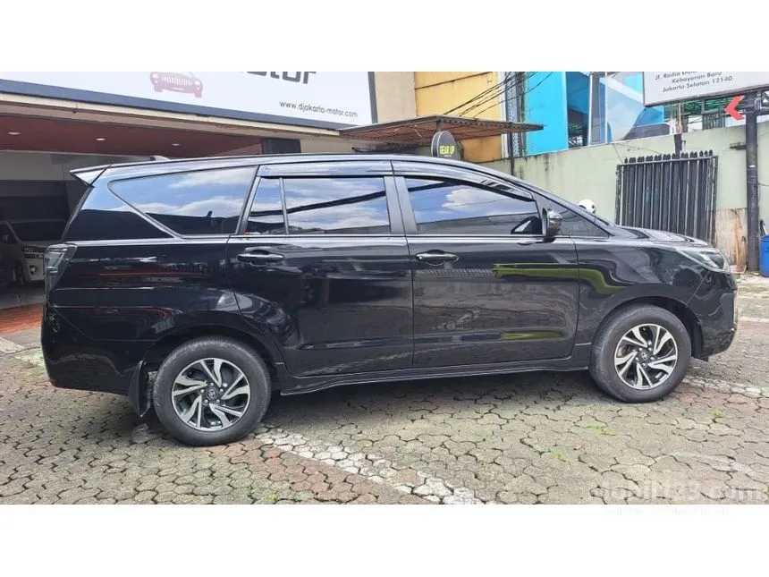2021 Toyota Kijang Innova V MPV