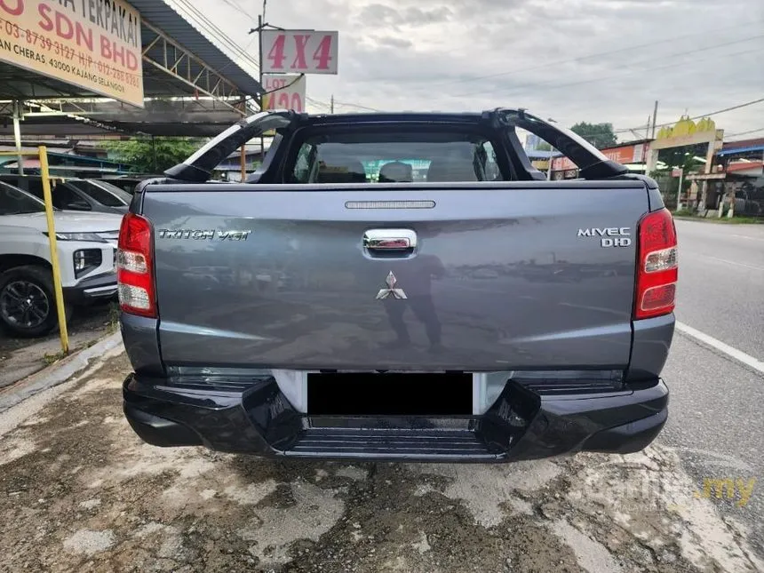 2017 Mitsubishi Triton VGT Dual Cab 4X4 Pickup