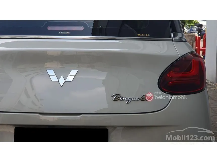 2024 Wuling Binguo EV 410 Premium Range AC/DC Hatchback
