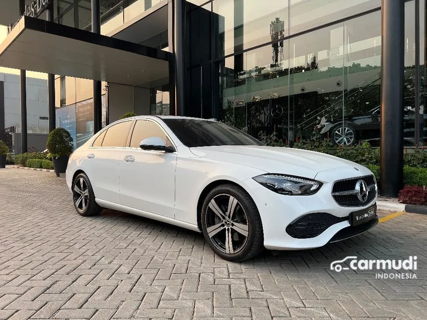 2024 Mercedes-Benz C200 Avantgarde Line Sedan