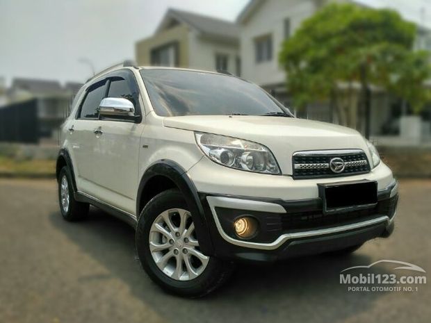 Daihatsu Terios Mobil Bekas Baru dijual di Indonesia 