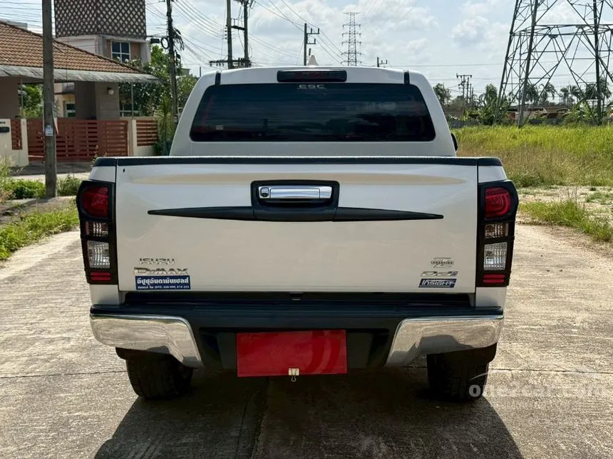 2016 Isuzu D-MAX Hi-Lander Z-Prestige Cab-4 Pickup