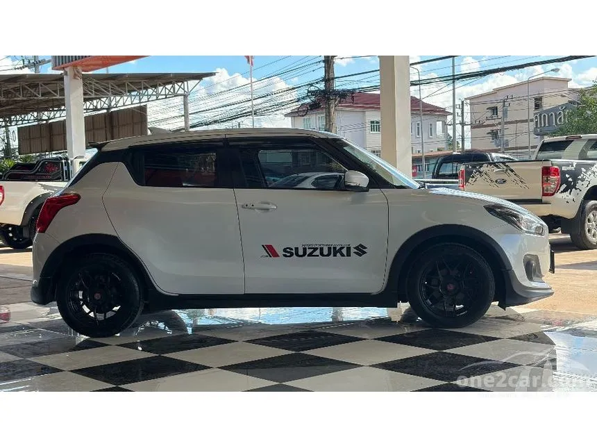 2018 Suzuki SWIFT GLX Hatchback