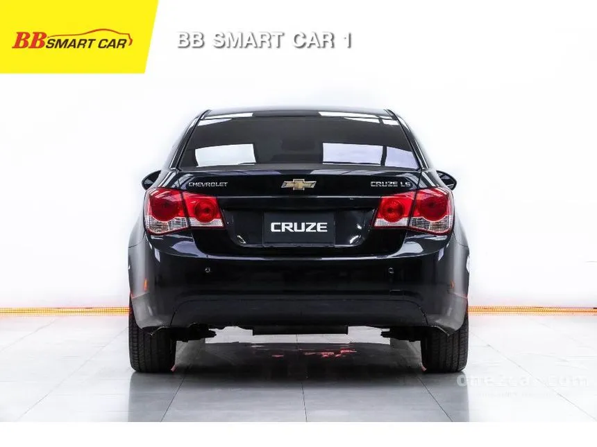 2011 Chevrolet Cruze LS Sedan