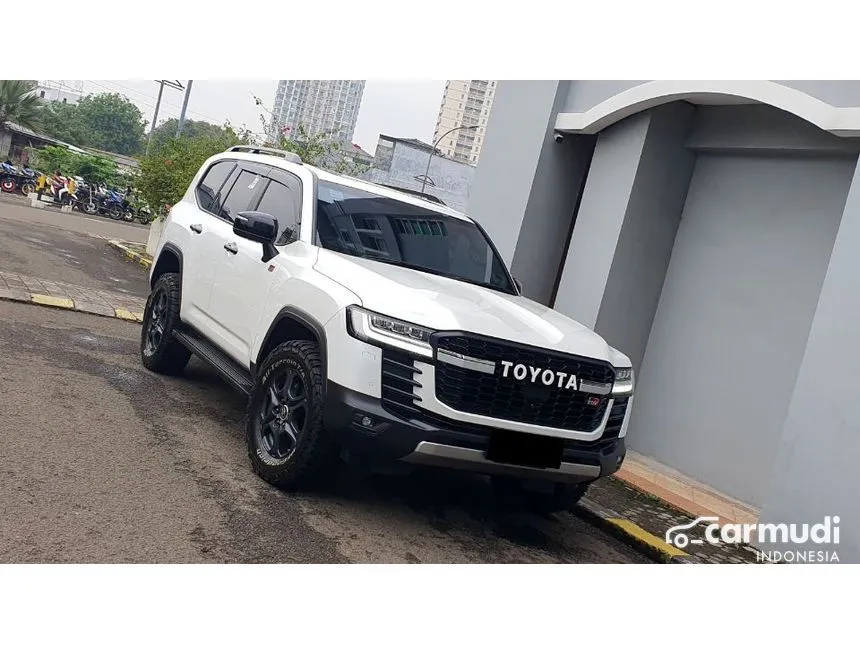 2024 Toyota Land Cruiser 300 GR-S SUV