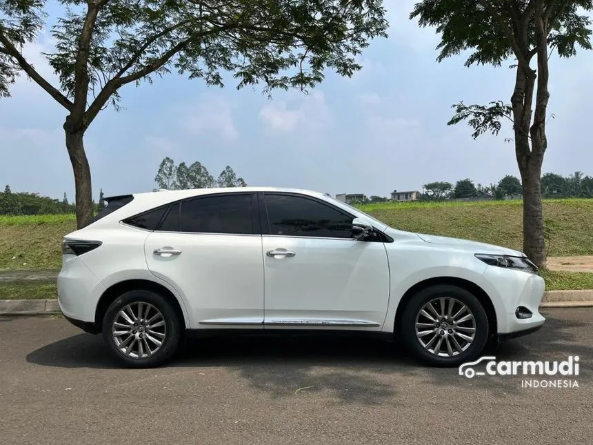 2014 Toyota Harrier SUV