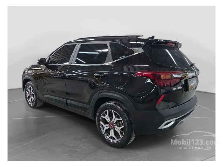 2021 KIA Seltos EX+ SUV