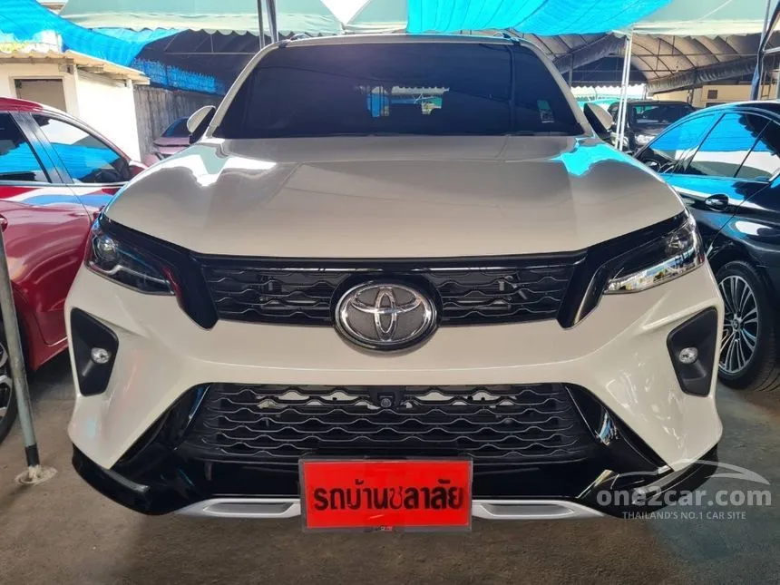 2023 Toyota FORTUNER Leader V SUV