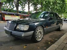 1996 Mercedes-Benz E320 3.2 W124 3.2 L6 Manual Sedan