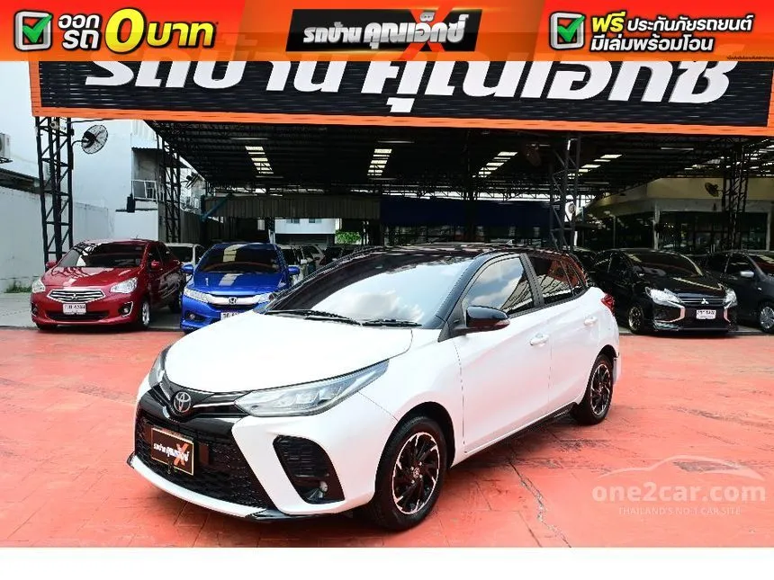 2022 Toyota YARIS Sport Premium Hatchback
