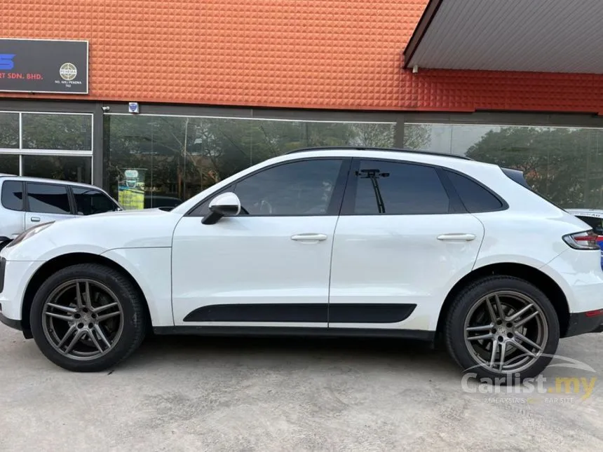 2018 Porsche Macan SUV