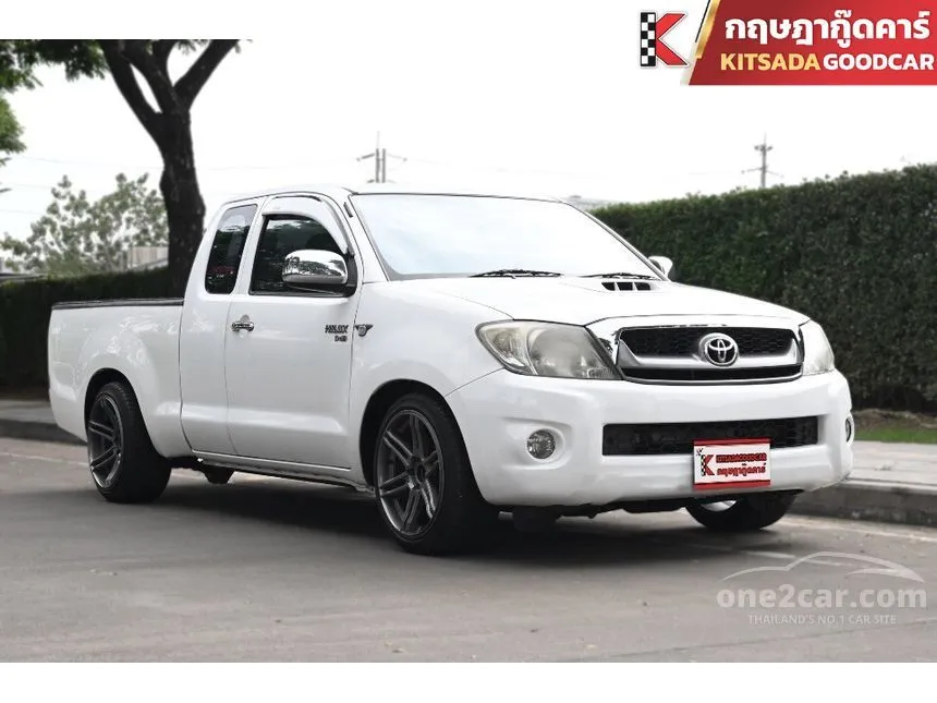 2011 Toyota HILUX VIGO E Smart Cab Pickup