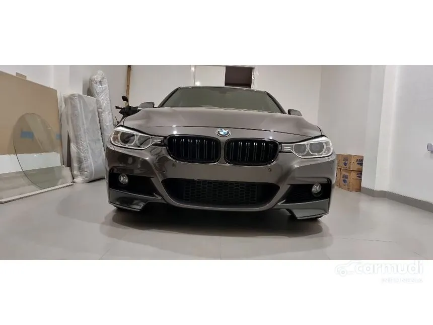 2013 BMW 335i Luxury Sedan
