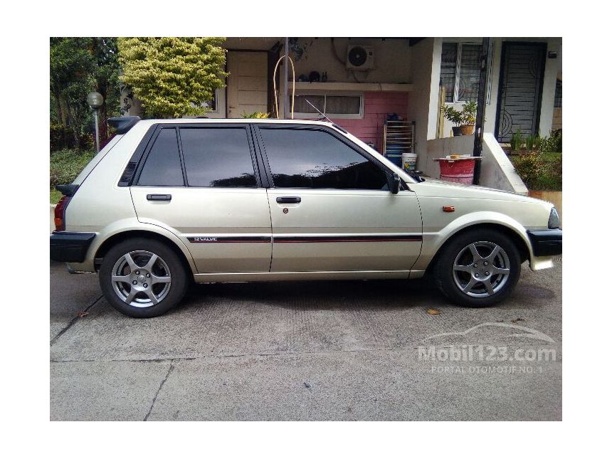 Jual Mobil  Toyota  Starlet  1989 1 1 0 di Lampung  Manual 