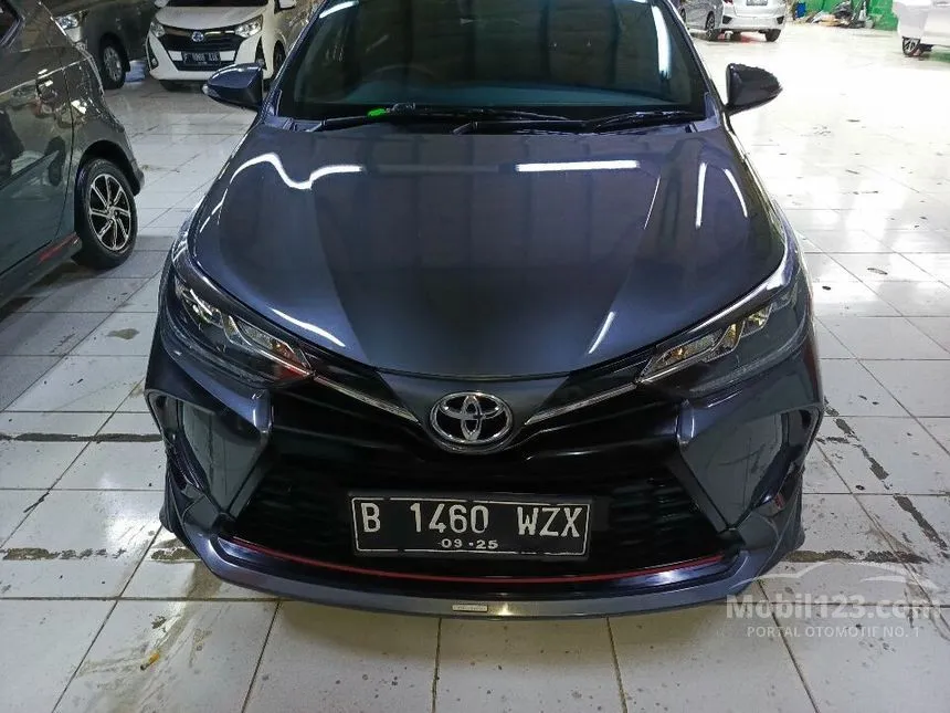 Jual Mobil Toyota Yaris 2020 TRD Sportivo 1.5 di Jawa Timur Automatic Hatchback Abu