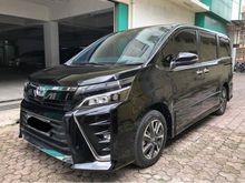 Toyota Voxy 2.0 Matic 2018