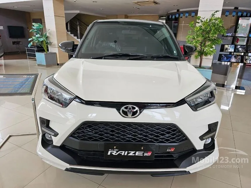 Jual Mobil Toyota Raize 2023 GR Sport 1.0 di Jawa Barat Automatic Wagon Putih Rp 257.400.000