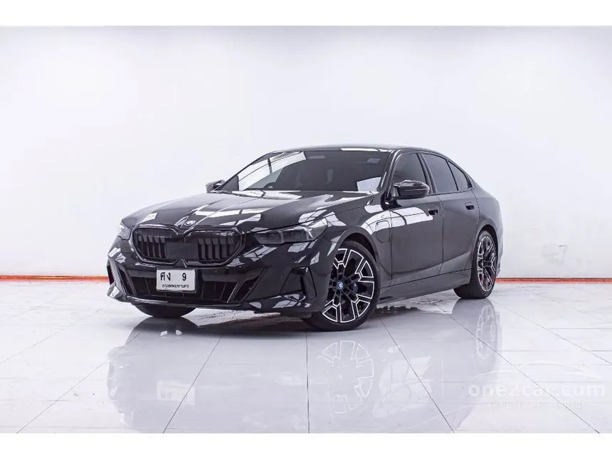2025 BMW 530e M Sport Pro Sedan