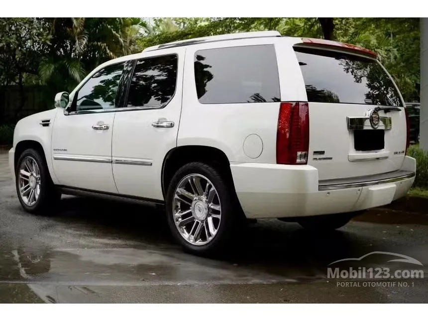 2011 Cadillac Escalade Platinum SUV