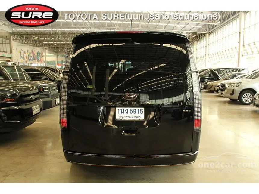 2022 Hyundai Staria Premium Van