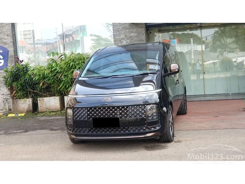 2021 Hyundai Staria Signature 7 MPV