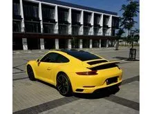 2018 Porsche 911 3.0 Carrera Coupe Super LOW KM 6,xxx ONLY. YELLOW On SADDLE BROWN. PRICE CASH BEST DEAL NEGO YA. ANTIK LIKE NEW CAR. VERSI ATPM.
