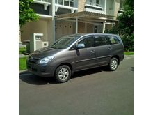 Innova V Diesel Matic 2008