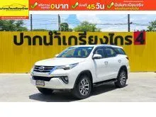 2017 Toyota FORTUNER 2.4 (ปี 15-25) V SUV