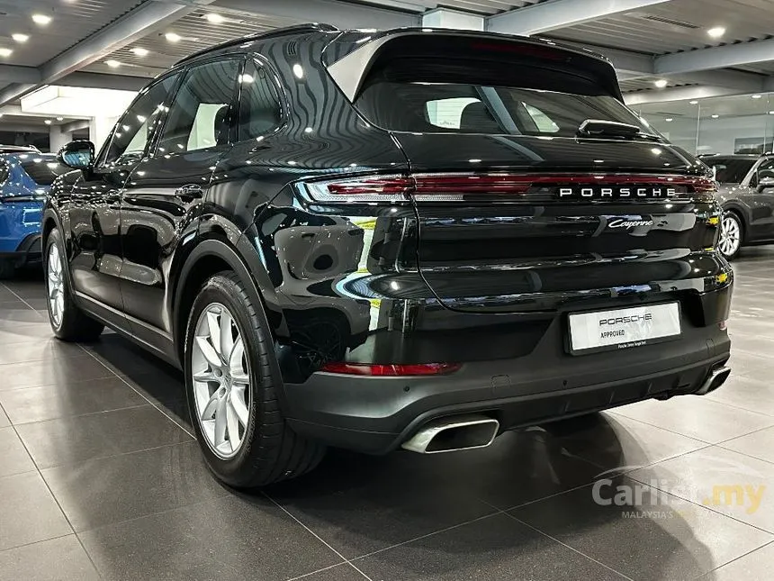 2024 Porsche Cayenne SUV