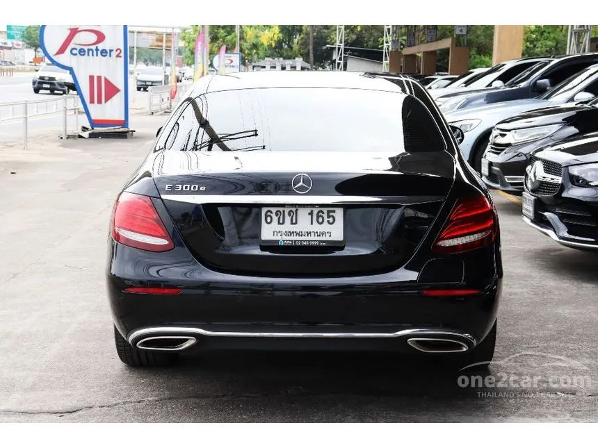 2022 Mercedes-Benz E300 e Avantgarde Sedan