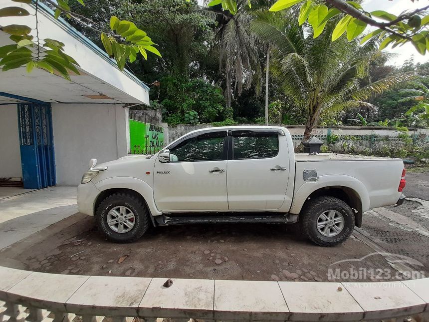  Jual  Mobil  Toyota  Hilux  2011 E 2 5 di Bengkulu Manual Pick 