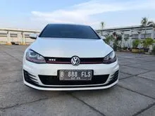 2014 Volkswagen Golf 2.0 GTI Hatchback