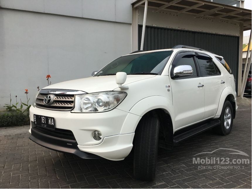 Jual Mobil  Toyota  Fortuner  2010 G TRD 2 5 di Jawa Barat 