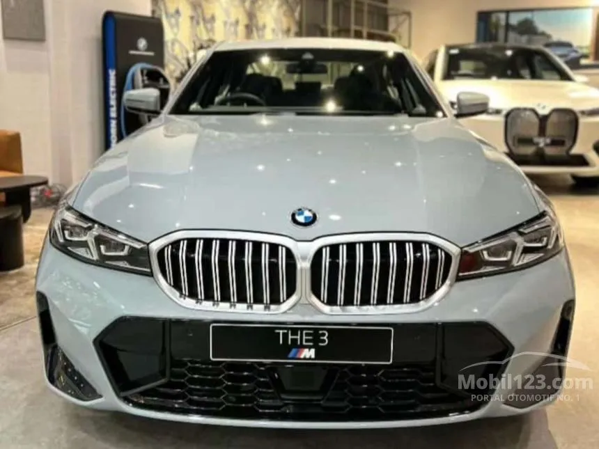 Jual Mobil BMW 220i 2024 M Sport 2.0 di Banten Automatic Coupe Abu