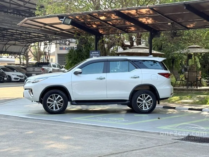 2016 Toyota FORTUNER V SUV