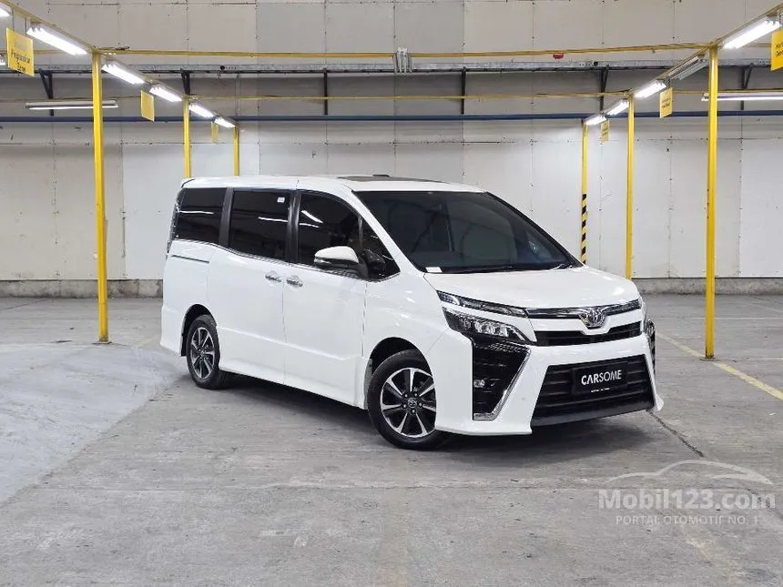 2018 Toyota Voxy MPV
