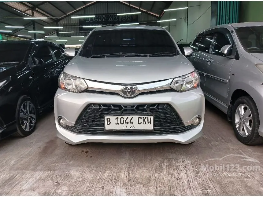 Jual Mobil Toyota Avanza 2015 Veloz 1.5 di Banten Automatic MPV Silver Rp 145.000.000