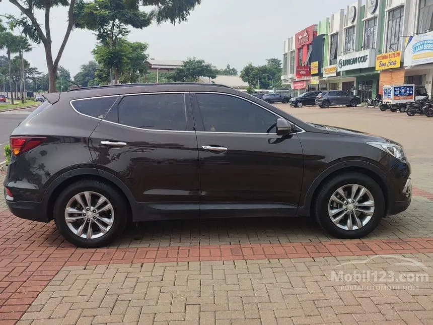 2016 Hyundai Santa Fe Limited (Gasoline) SUV