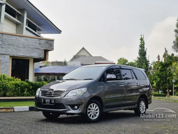 Toyota Kijang Innova V Bekas 2012 Di Indonesia Harga Murah, Kredit ...