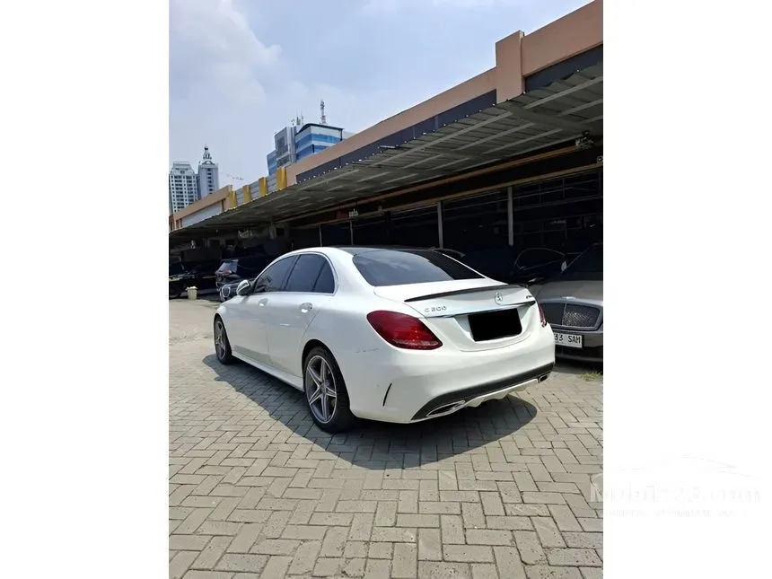 2018 Mercedes-Benz C300 AMG Line Sedan
