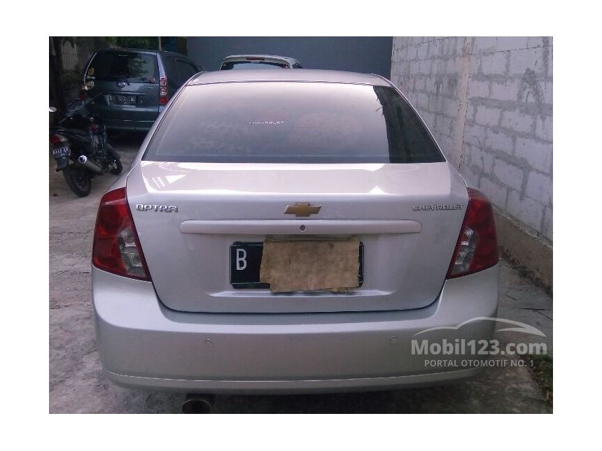 2004 Chevrolet Optra LT Sedan