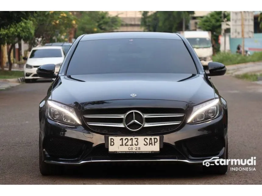 2018 Mercedes-Benz C200 AMG Sedan