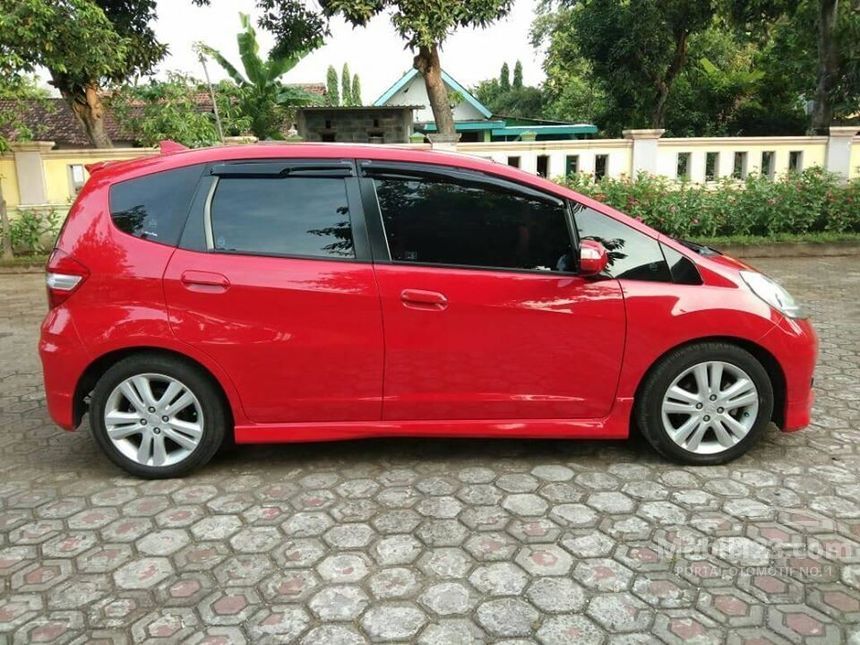 Jual Mobil Honda Jazz 2012 Rs 1 5 Di Jawa Timur Automatic Hatchback Merah Rp 160 000 000 6913971 Mobil123 