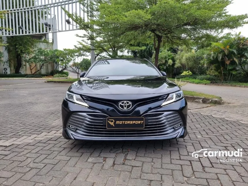 2020 Toyota Camry V Sedan